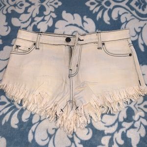 Ruffled shorts